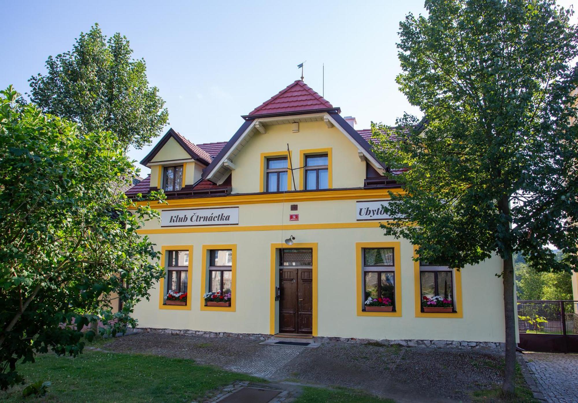 Penzion Ctrnactka Rataje nad Sazavou Екстер'єр фото